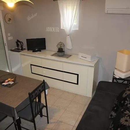 Location Gite Dans Le Var Le Thoronet Extérieur photo